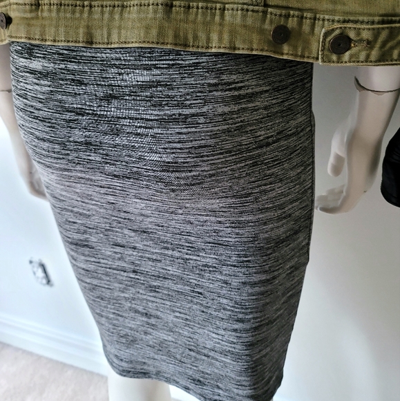 Zara Trafaluc Pencil Skirt Size M - Picture 5 of 10